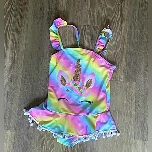 Girls swimsuit size 5t